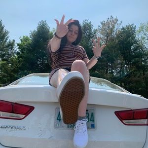 Meet your Posher, Hannah